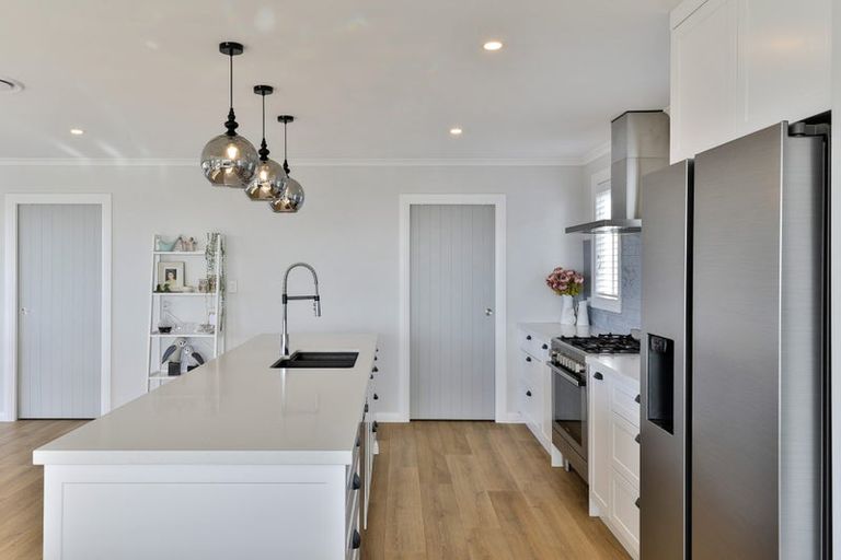 Photo of property in 6 Sellars Road, Bombay, 2675