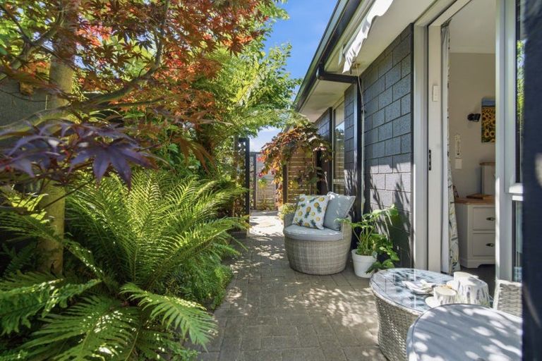 Photo of property in 1 Hanlow Place, Pyes Pa, Tauranga, 3112