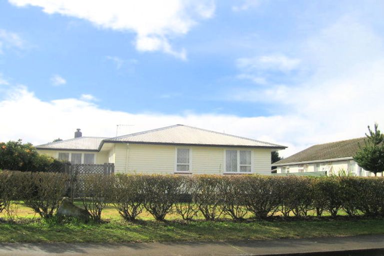 Photo of property in 12 Arbroath Avenue, Flaxmere, Hastings, 4120