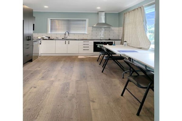 Photo of property in 32 Mabel Street, Levin, 5510