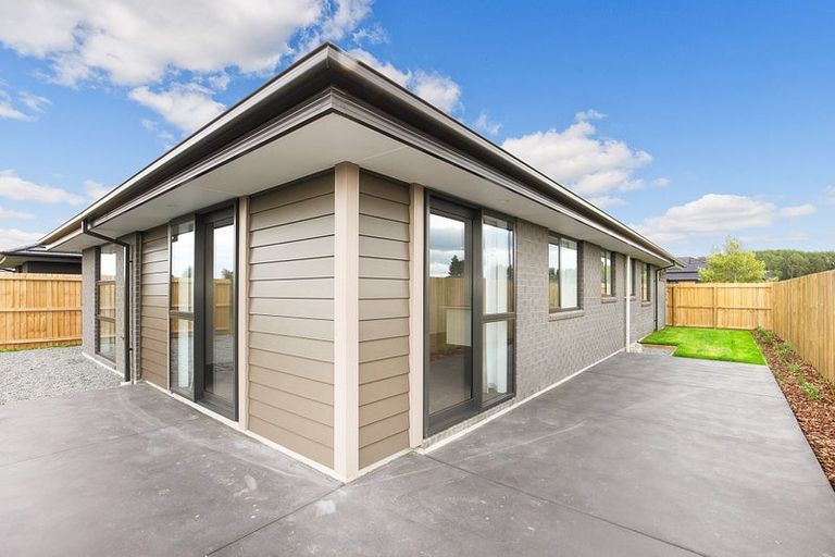 Photo of property in 29 Ellesmere Street, Marshland, Christchurch, 8083