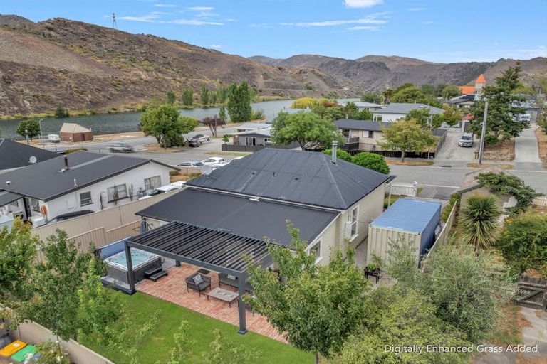 Photo of property in 5 Molyneux Avenue, Cromwell, 9310