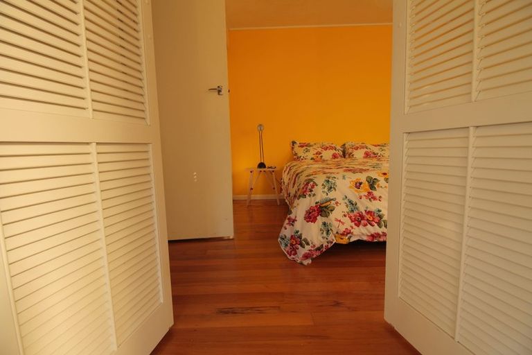 Photo of property in 2/24 Brook Street, Milford, Auckland, 0620