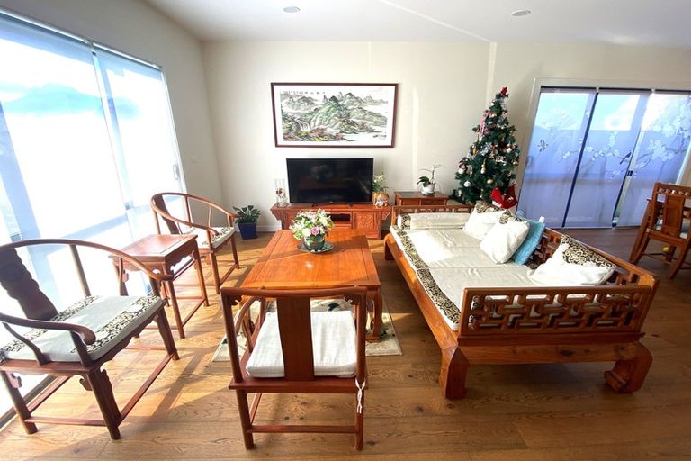 Photo of property in 4a Priestley Drive, Bucklands Beach, Auckland, 2014