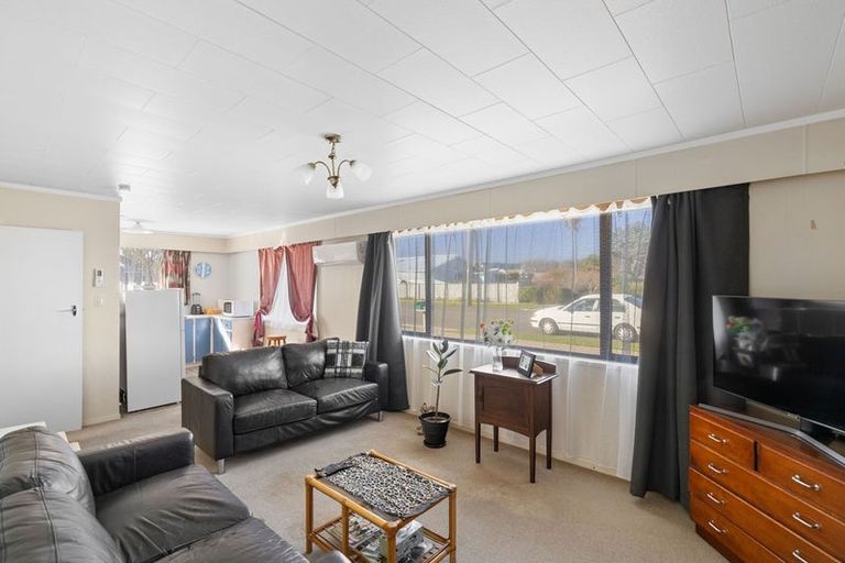 Photo of property in 1/4 Mckenzie Street, Levin, 5510