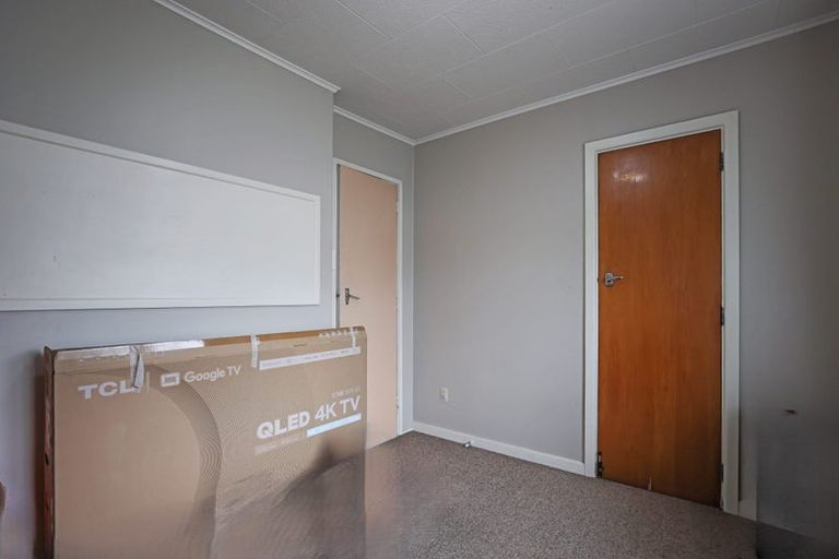 Photo of property in 71 Mcmurdo Street, Tinwald, Ashburton, 7700