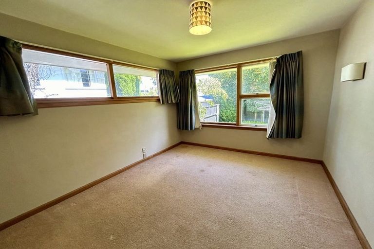 Photo of property in 5 Camelot Street, Ilam, Christchurch, 8041