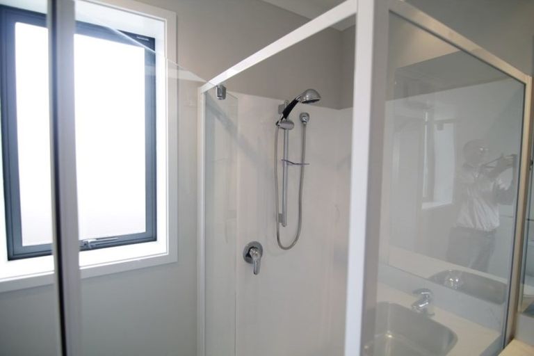 Photo of property in 104 Bowhill Road, New Brighton, Christchurch, 8083