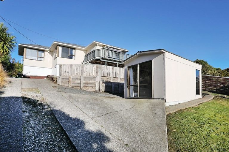 Photo of property in 10 Raymond Street, Bluff, 9814
