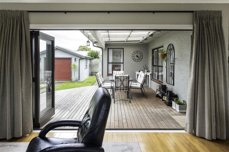 Photo of property in 38 Osier Road, Greenmeadows, Napier, 4112