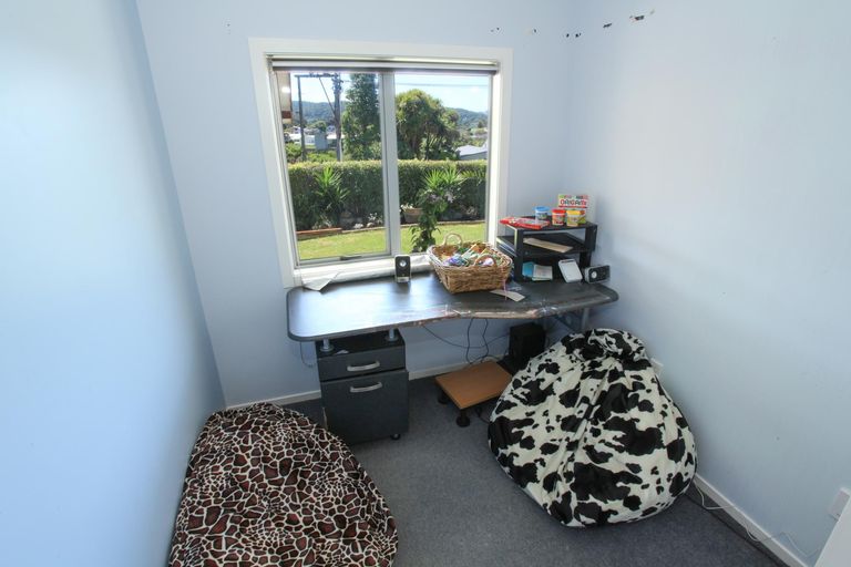 Photo of property in 11 Park Drive, Raglan, 3225