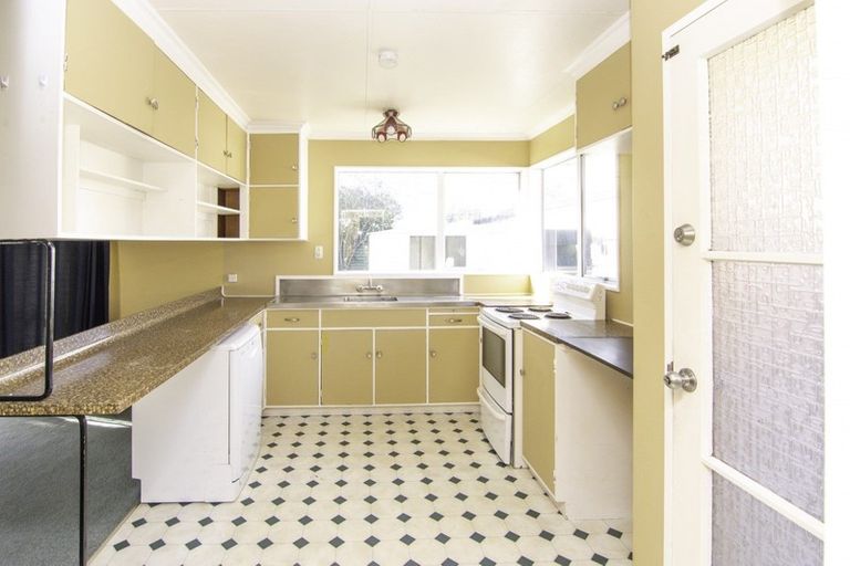 Photo of property in 24 Stillwater Place, Westbrook, Palmerston North, 4412