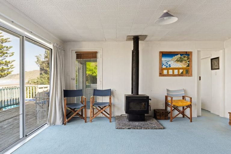Photo of property in 14 Makorori Beach Road, Makorori, Gisborne, 4073