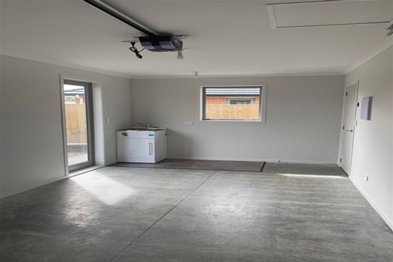 Photo of property in 12 Tarata Grove, Lansdowne, Masterton, 5810