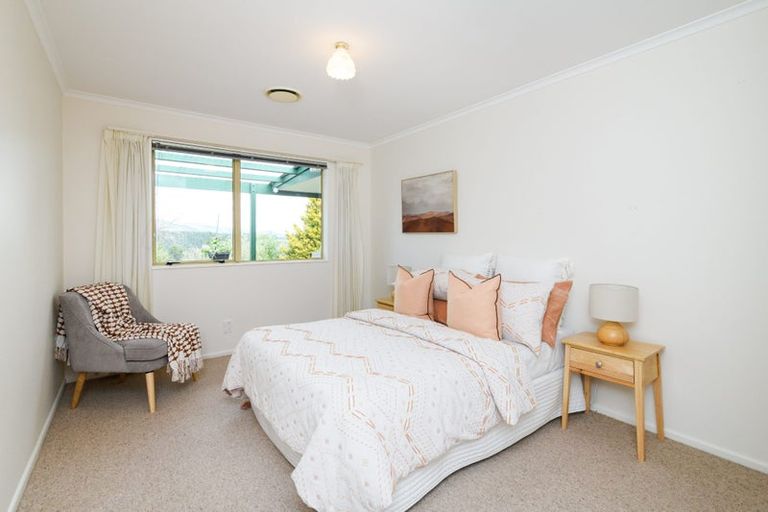 Photo of property in 68 Pacific Drive, Fitzherbert, Palmerston North, 4410