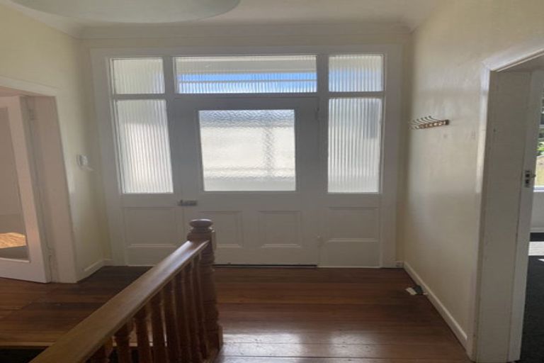 Photo of property in 183 Glenmore Street, Kelburn, Wellington, 6012