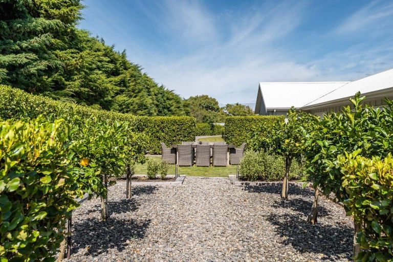 Photo of property in 57 Oxford Street, Martinborough, 5711