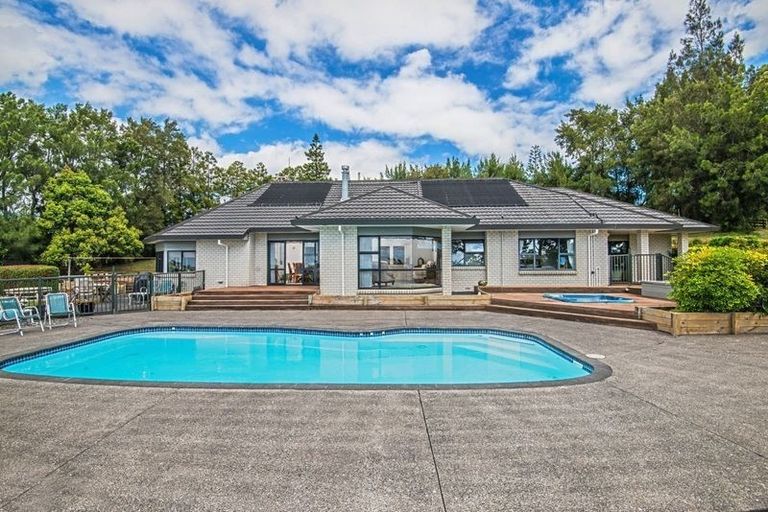 Photo of property in 111 Kennedy Road, Dairy Flat, Albany, 0792