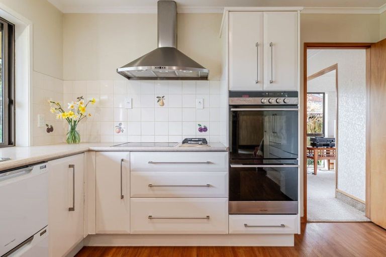 Photo of property in 43 Long Melford Road, Awapuni, Palmerston North, 4412