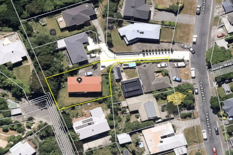 Photo of property in 105 Parkvale Road, Karori, Wellington, 6012