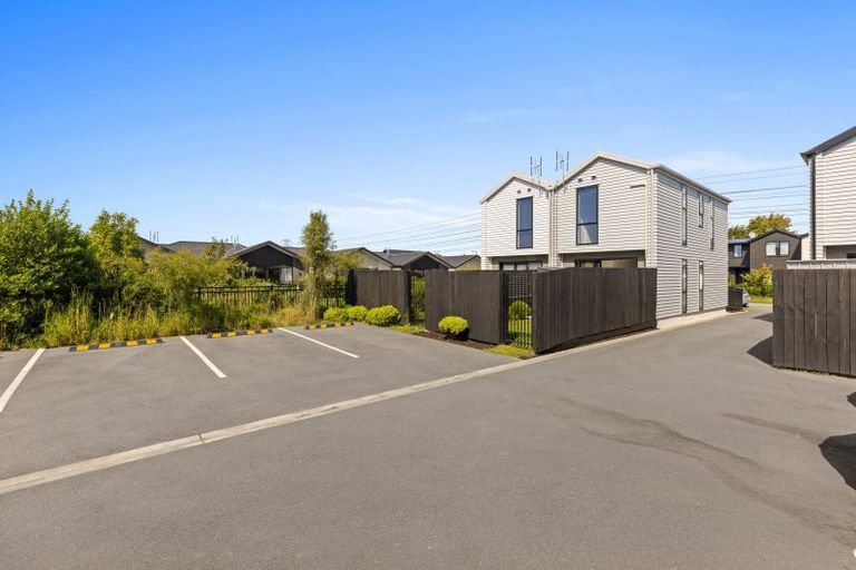 Photo of property in 64 Miromiro Street, Broomfield, Christchurch, 8042