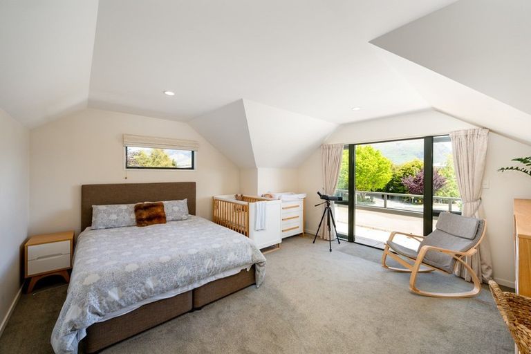 Photo of property in 4 Baker Grove, Wanaka, 9305