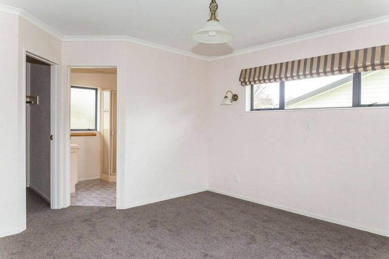 Photo of property in 19 King Street, Dannevirke, 4930
