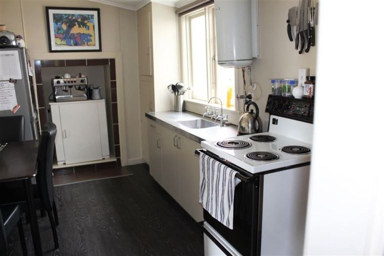 Photo of property in 5 Ossian Street, Milton, 9220