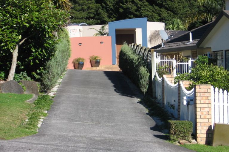 Photo of property in 8 Silkwood Grove, Totara Heights, Auckland, 2105