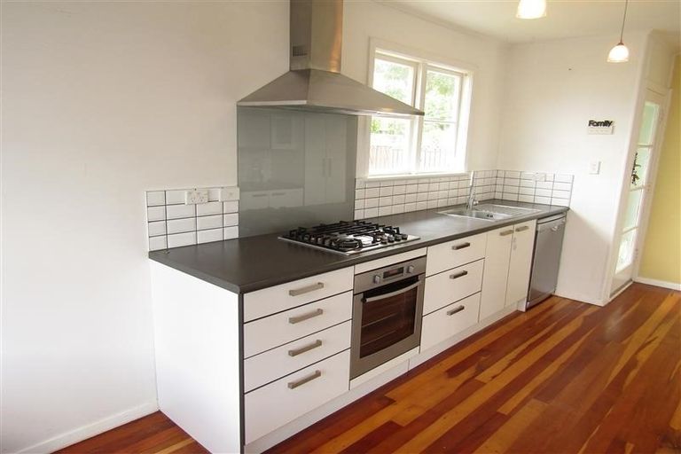 Photo of property in 39 Kiwi Street, Heretaunga, Upper Hutt, 5018