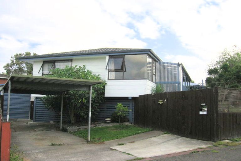 Photo of property in 35 Glen Close, Glen Eden, Auckland, 0602