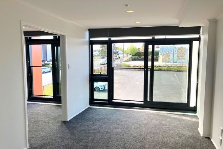 Photo of property in 8d/30 Westward Ho, Glen Eden, Auckland, 0602