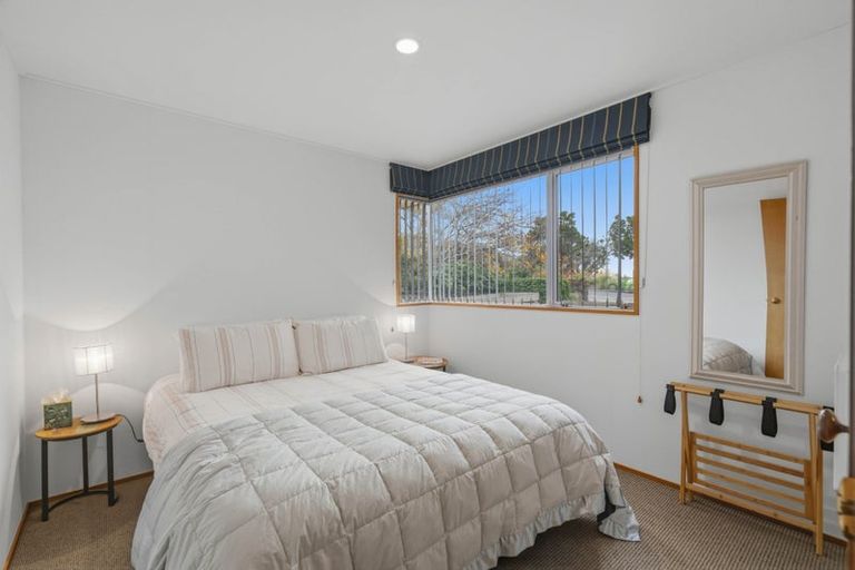 Photo of property in 724 Queens Drive, Waikiwi, Invercargill, 9810