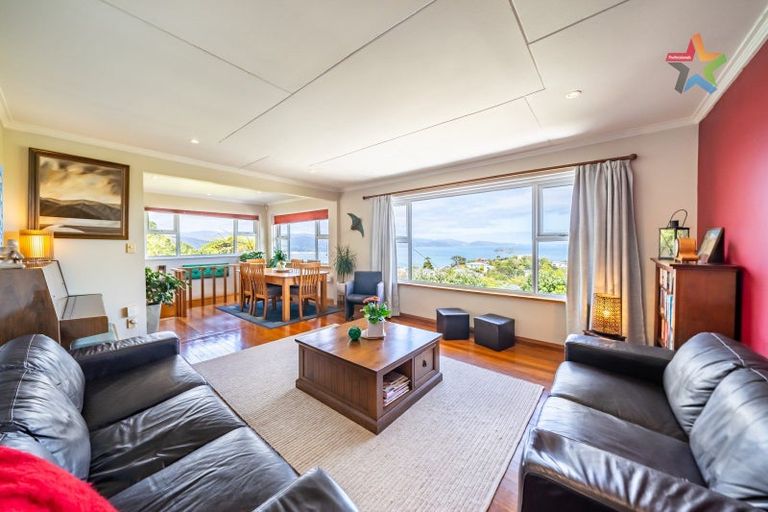 Photo of property in 46 Maungaraki Road, Korokoro, Lower Hutt, 5012