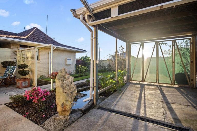 Photo of property in 2 Delamare Road, St Andrews, Hamilton, 3200