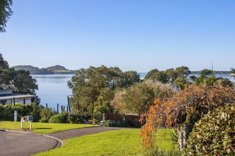 Photo of property in 12 Giles Way, Tanners Point, Katikati, 3177