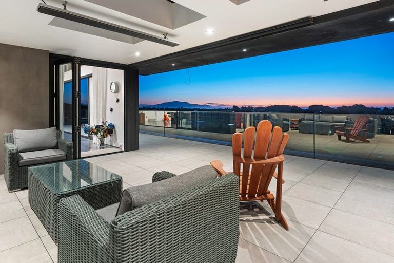 Photo of property in 80 Harakeke Road, Te Horo, Otaki, 5581