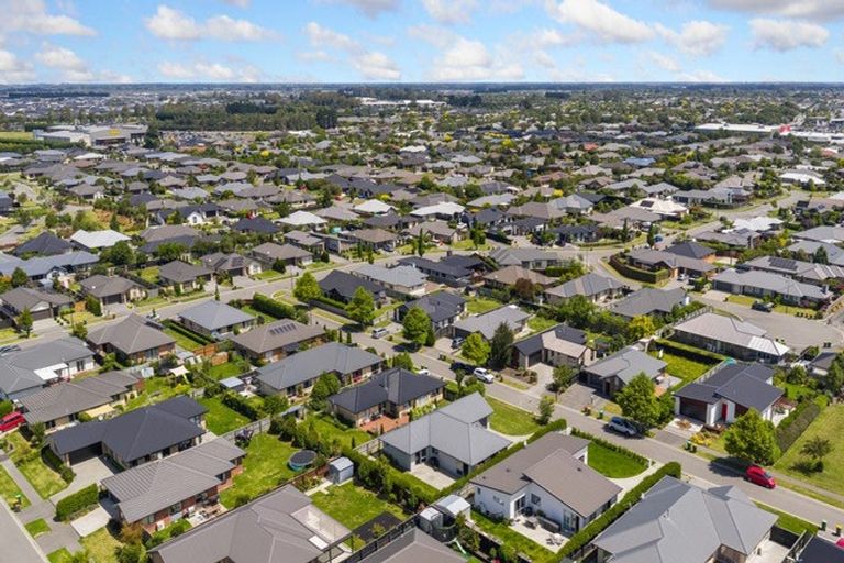 Photo of property in 10 Park Lane, Rolleston, 7614