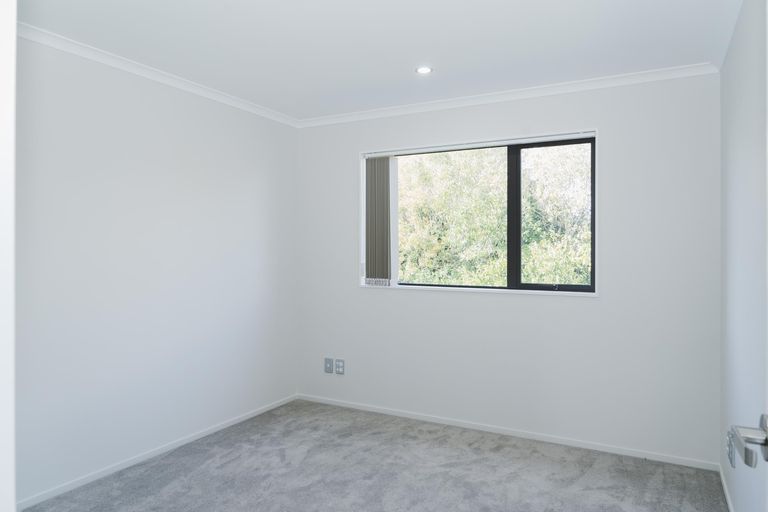 Photo of property in 79a Russell Road, Manurewa, Auckland, 2102