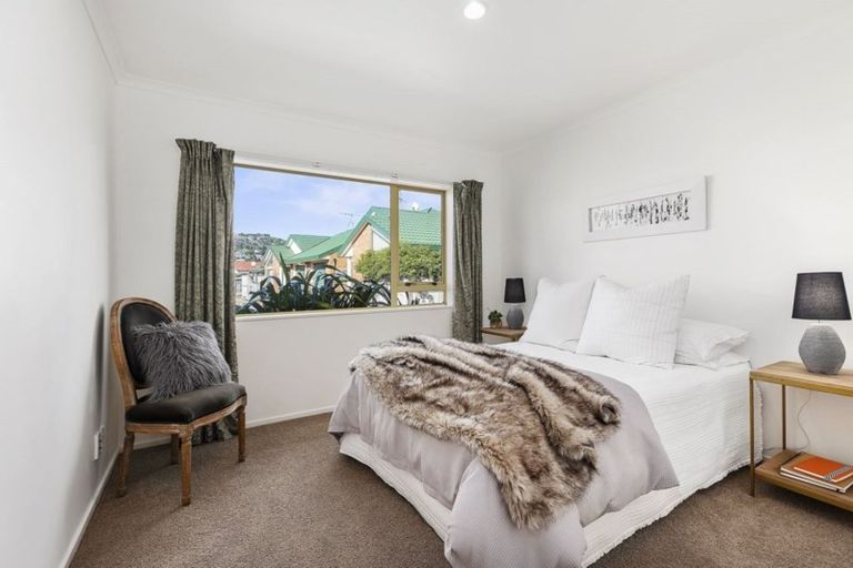 Photo of property in Miramar Villas, 16/3 Byron Street, Miramar, Wellington, 6022