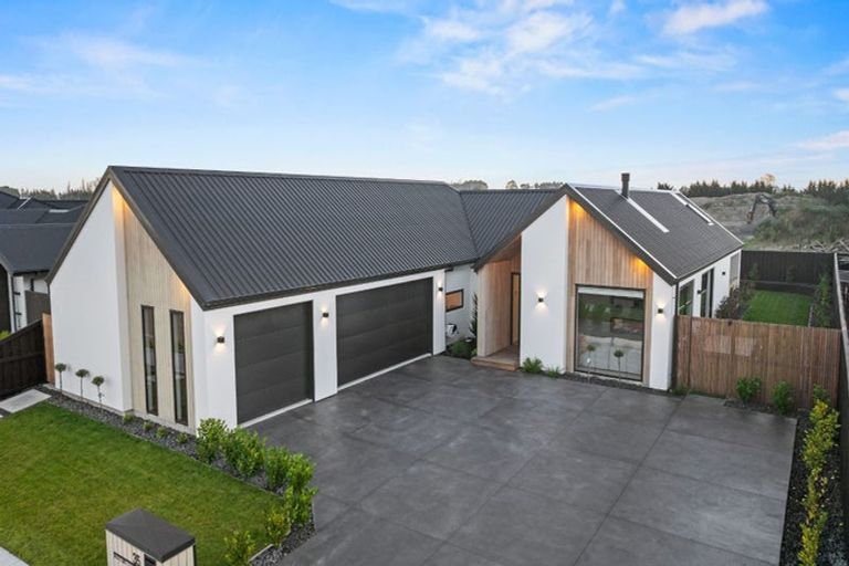 Photo of property in 35 Hotere Street, Rangiora, 7400
