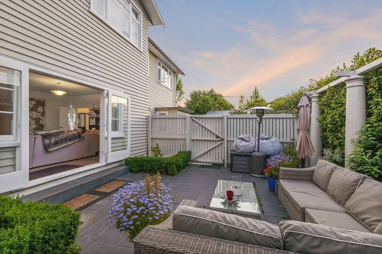 Photo of property in 60 Hamilton Avenue, Ilam, Christchurch, 8041