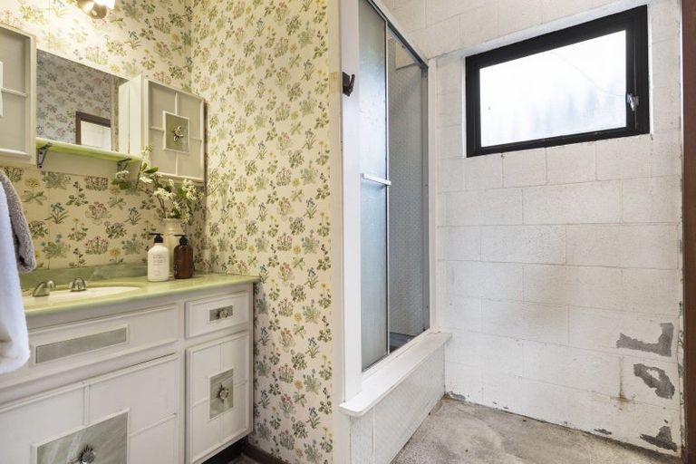 Photo of property in 114 Bramley Drive, Farm Cove, Auckland, 2012