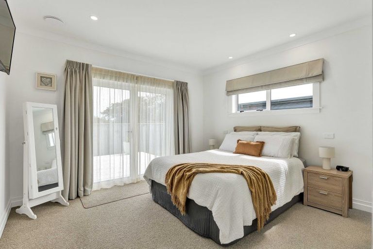 Photo of property in 54a Cloten Road, Stratford, 4332