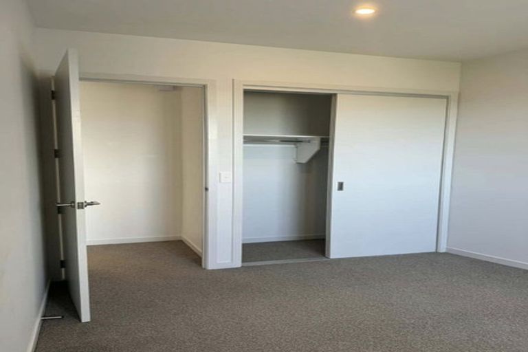Photo of property in 12/1 Genevieve Lane, Hobsonville, Auckland, 0616