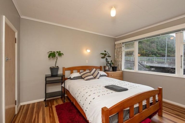 Photo of property in 273 Middleton Road, Glenside, Wellington, 6037