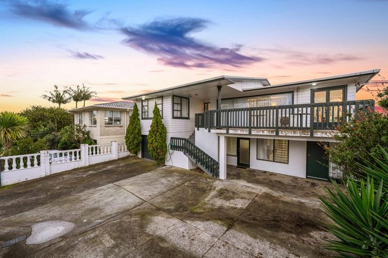 Photo of property in 214a Edmonton Road, Te Atatu South, Auckland, 0610