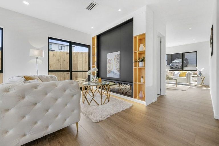 Photo of property in 5 Kakau Lane, Flat Bush, 2019