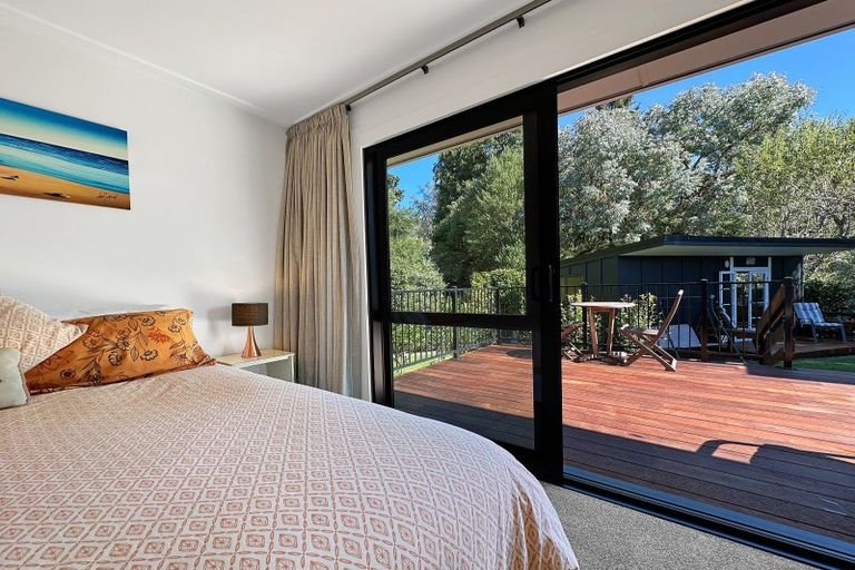 Photo of property in 1/11 Gibbs Place, Kinloch, Taupo, 3377