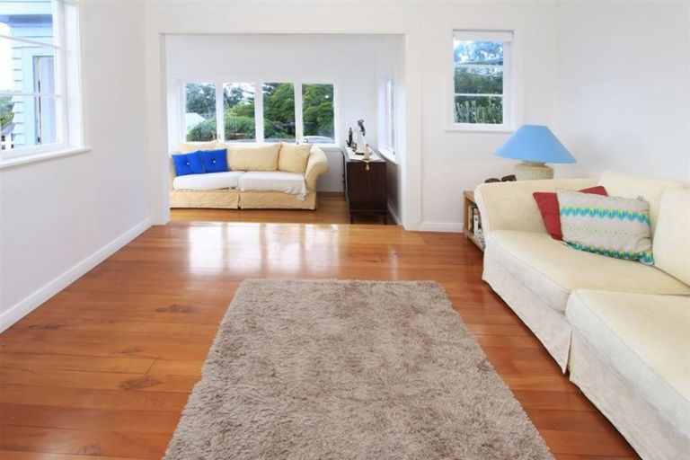 Photo of property in 42 Everard Avenue, Army Bay, Whangaparaoa, 0930